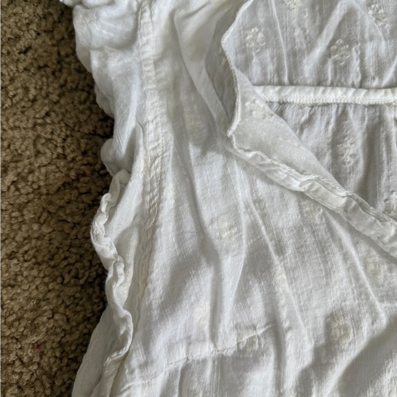 Old Navy Blouse - Picture 8 of 8